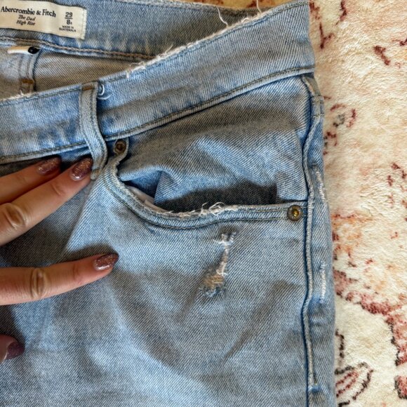 Abercrombie & Fitch Curve Love light wash Dad Jeans w/ Criss Cross Waistband 29 - Picture 5 of 10
